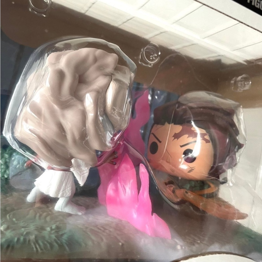 Tanjiro VS Rui Funko Pop | Demon Slayer | NWT - Picture 4 of 10